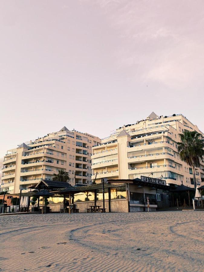 Lujo En Banana Beach Primera Linea De Playa Марбелья Экстерьер фото